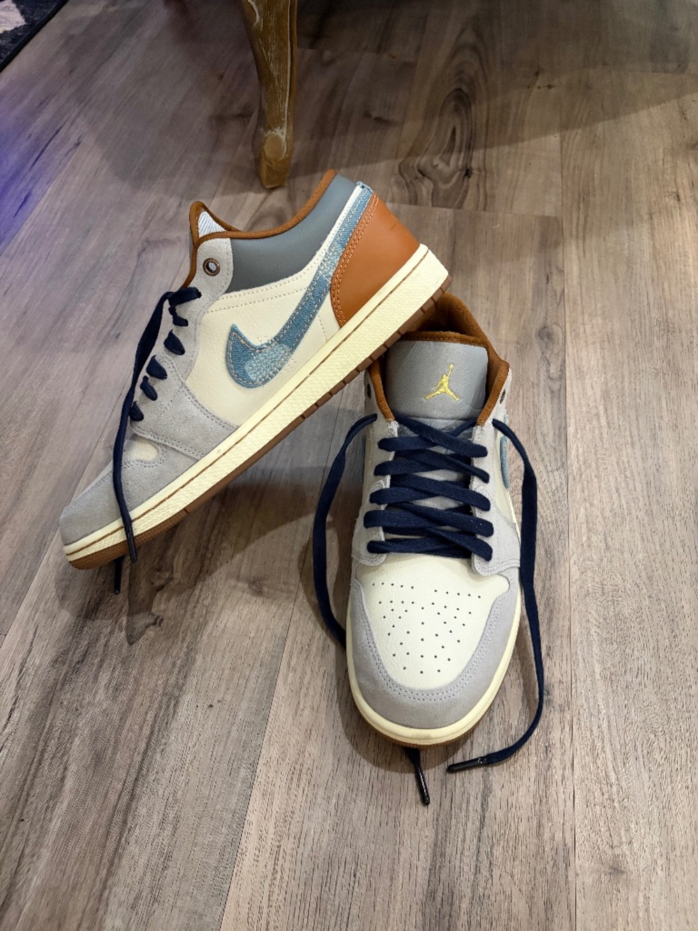 Nike Air Jordan 1 Low SE Sail Brown Blue Sneakers Men’s Size 11